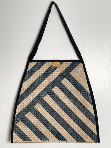 Angkan Encinitas Surf Sling (Black)