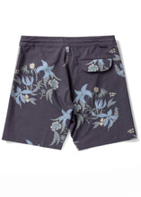 Load image into Gallery viewer, Hibiscus Haze 17.5&quot; Boardshort (Phantom)