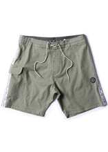 Load image into Gallery viewer, Trip Out 17.5&quot; Boardshort (Surplus)