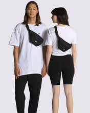 Load image into Gallery viewer, Vans Traveler Fanny Pack (Black)