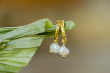 Load image into Gallery viewer, Isla PH Joie Mini Baroque Pearl Earring (White) - KS Boardriders Surf Shop