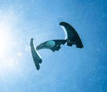 Load image into Gallery viewer, Slater Designs Endorfin FCS 2 Base KS1 3 Fin Set (Black/White) - KS Boardriders Surf Shop